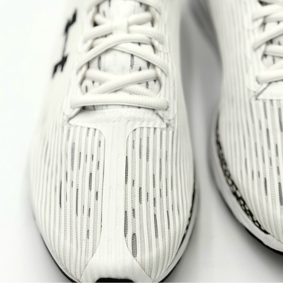 Under Armour HOVR Velociti‎ 3 Men’s Size 12 Excellent condition , Ships next day main image 10